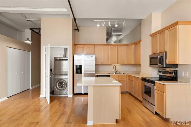 $140,000 | 1501 Locust Street, Unit 601, St. Louis, MO 63103