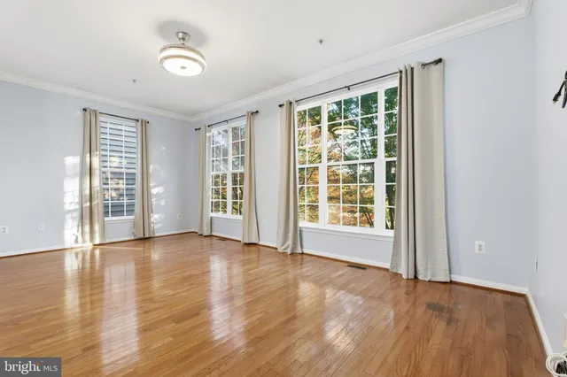 $2,950 | 11765 Skylark Road, Clarksburg, MD 20871