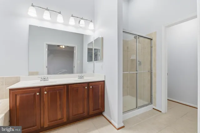 $2,950 | 11765 Skylark Road, Clarksburg, MD 20871