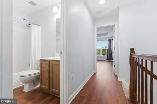 $2,950 | 11765 Skylark Road, Clarksburg, MD 20871