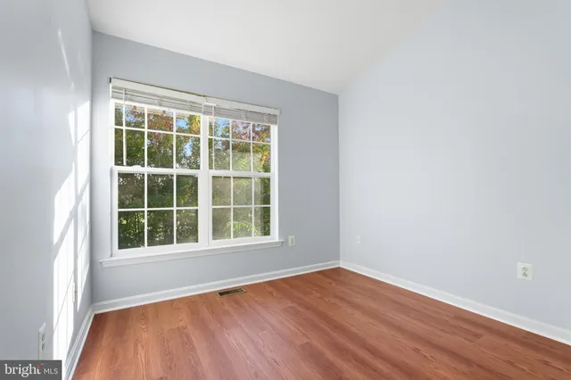 $2,950 | 11765 Skylark Road, Clarksburg, MD 20871