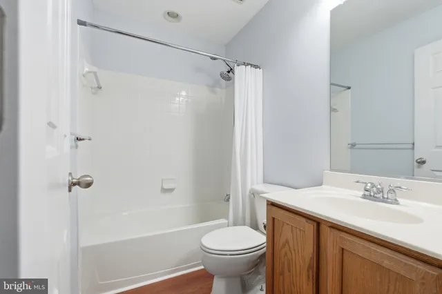 $2,950 | 11765 Skylark Road, Clarksburg, MD 20871