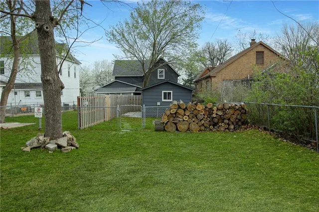 $139,900 | 1809 Clark Avenue, Parsons, KS 67357