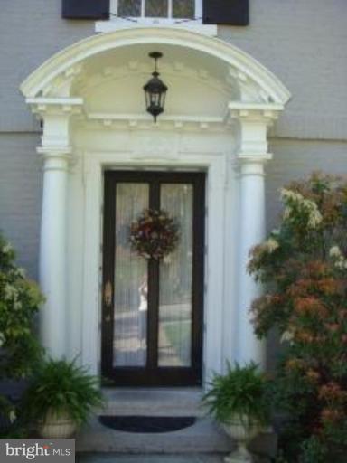 313 Overhill Road Baltimore, MD 21210 - Photo 2 of 28 Exterior #2