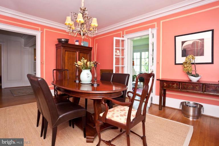 313 Overhill Road Baltimore, MD 21210 - Photo 5 of 28 Dining Room #2