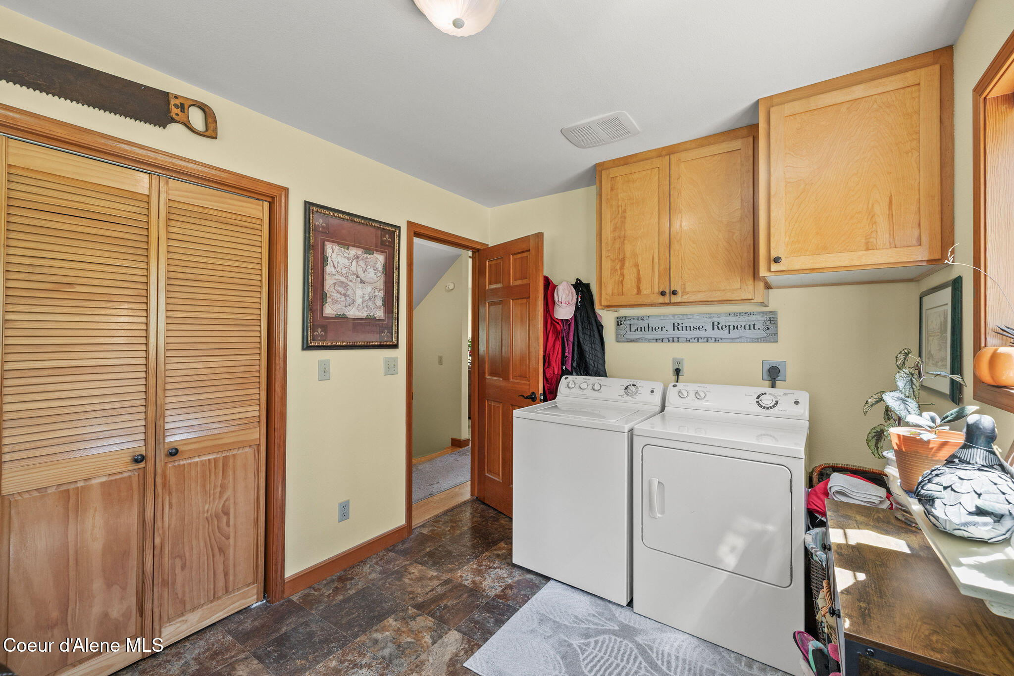 4125 South Wolf Lodge Terrace Road Coeur D'Alene, ID 83814 - Photo 24 of 55 Mud + Laundry Room