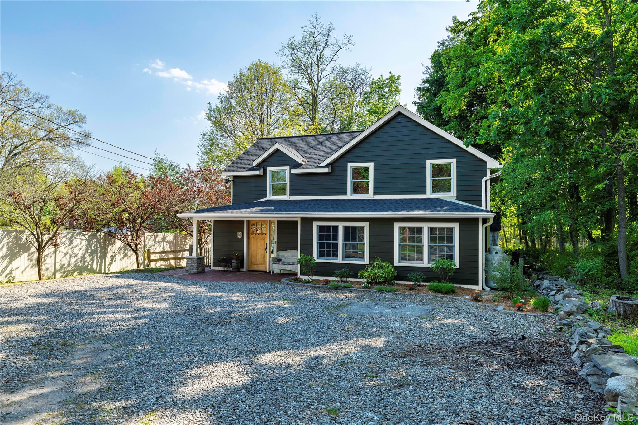 299 Baxtertown Road Fishkill, NY 12524 - Photo 2 of 28