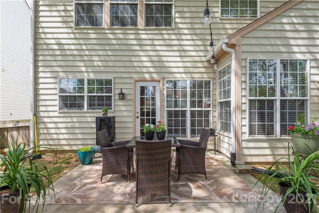 2129 Winthorp Ridge Road, Unit 286 Charlotte, NC 28270 - Photo 3 of 31 Gallery Image 3