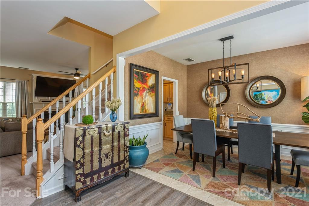 2129 Winthorp Ridge Road, Unit 286 Charlotte, NC 28270 - Photo 7 of 31 Gallery Image 7