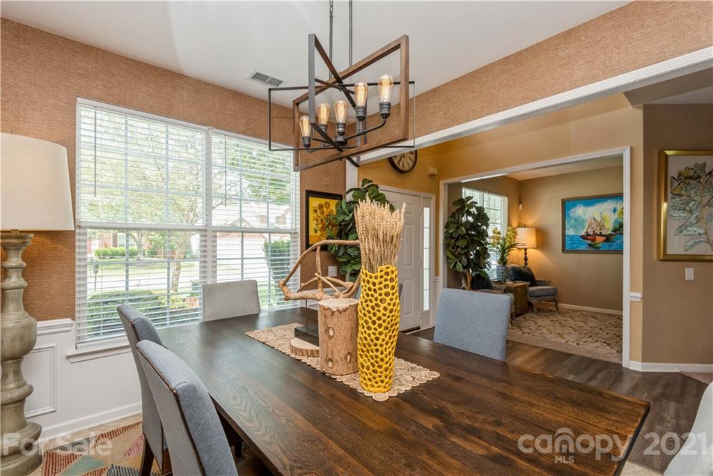 2129 Winthorp Ridge Road, Unit 286 Charlotte, NC 28270 - Photo 9 of 31 Gallery Image 9
