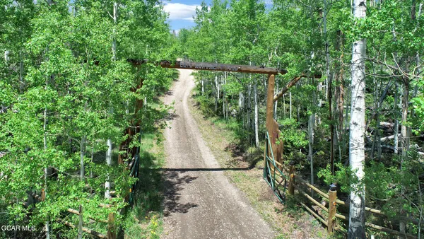 $600,000 | 1121 Gcr 2416, Kremmling, CO 80459