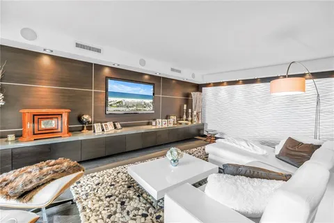 $1,375,000 | 4450 Gulf Boulevard, Unit 113, St. Pete Beach, FL 33706