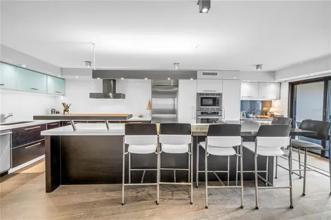 $1,375,000 | 4450 Gulf Boulevard, Unit 113, St. Pete Beach, FL 33706