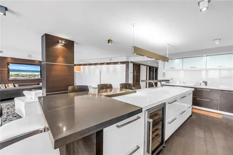 $1,375,000 | 4450 Gulf Boulevard, Unit 113, St. Pete Beach, FL 33706