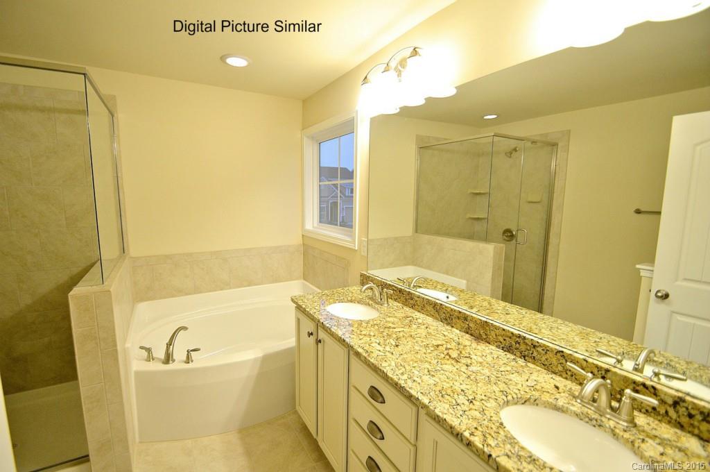 9112 Inverness Bay Road Charlotte, NC 28278 - Photo 3 of 16 Gallery Image 3