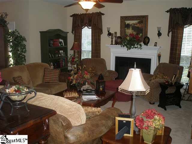 205 Rivanna Lane Greenville, SC 29607 - Photo 6 of 25 Gallery Image 6