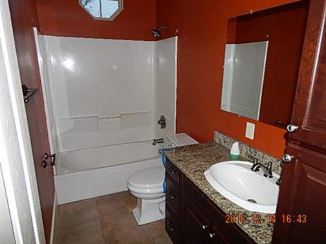 29954 Dolive Ridge Daphne, AL 36527 - Photo 7 of 20 Bathroom2