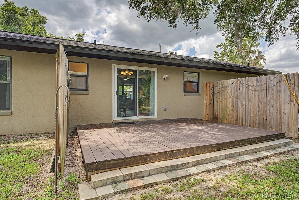 1108 West Bucknell Avenue Inverness, FL 34450 - Photo 19 of 33 Composite Decking