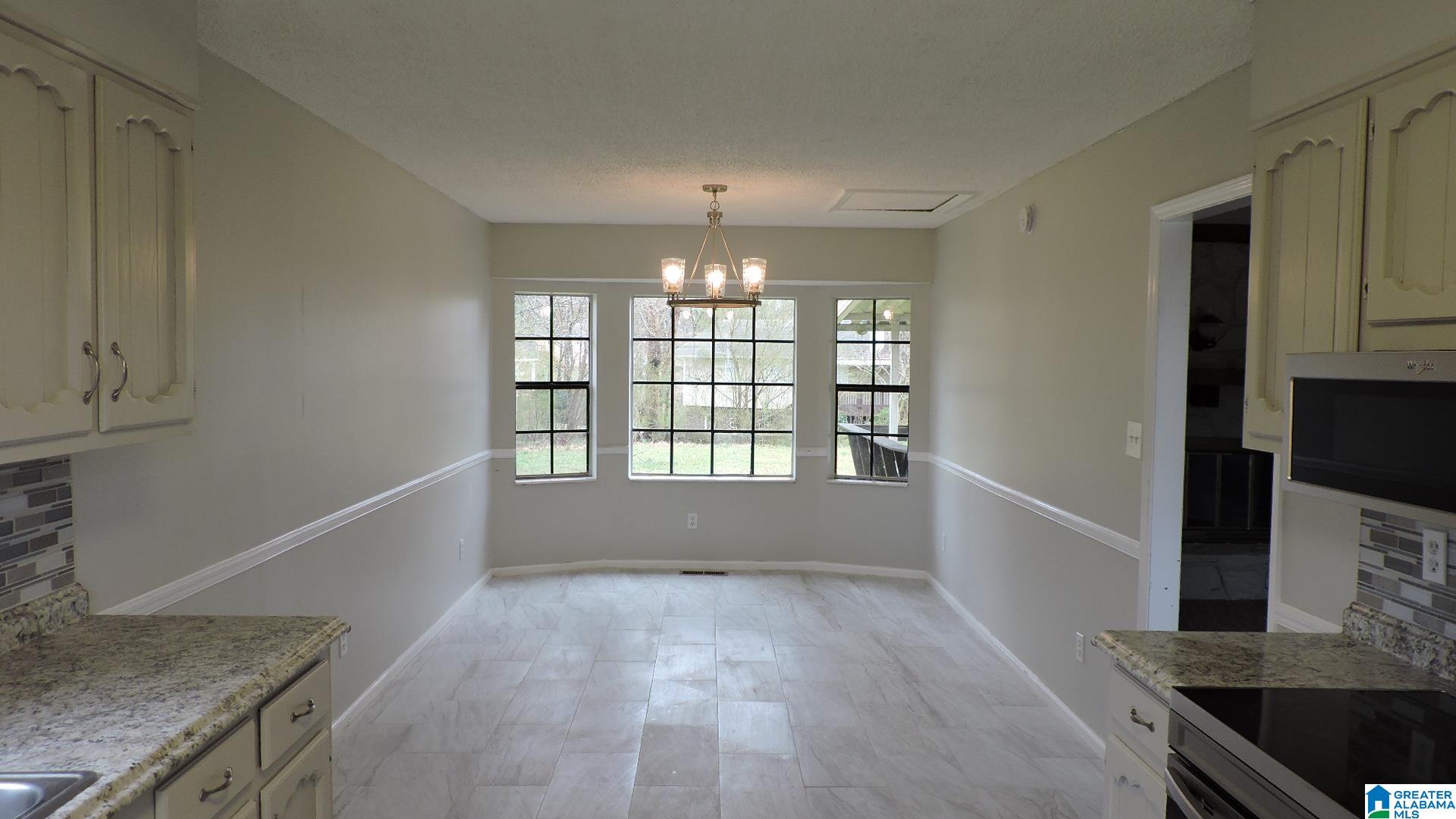 409 13th Street Pleasant Grove, AL 35127 - Photo 11 of 23