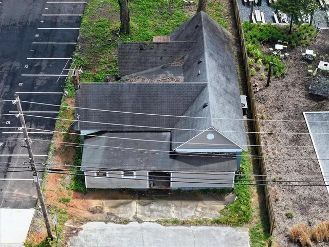 a view of house and outdoor space