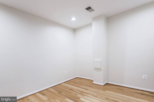 $589,000 | 252 Gretna Green Court, Alexandria, VA 22304