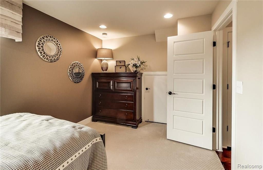 2864 Glenbar Circle Rochester, MI 48307 - Photo 25 of 26