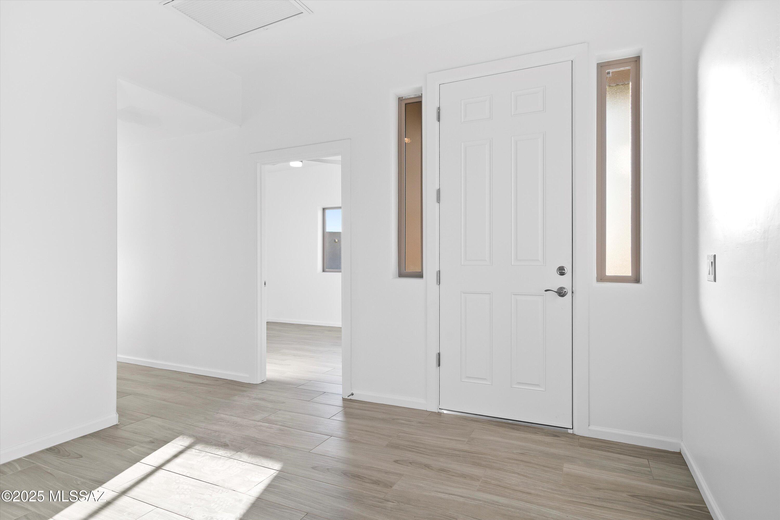 1204 North Range Rider Place Vail, AZ 85641 - Photo 7 of 49