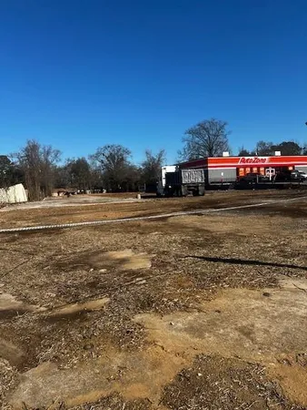 $470,000 | 3444 Greenwood Road, Shreveport, LA 71109