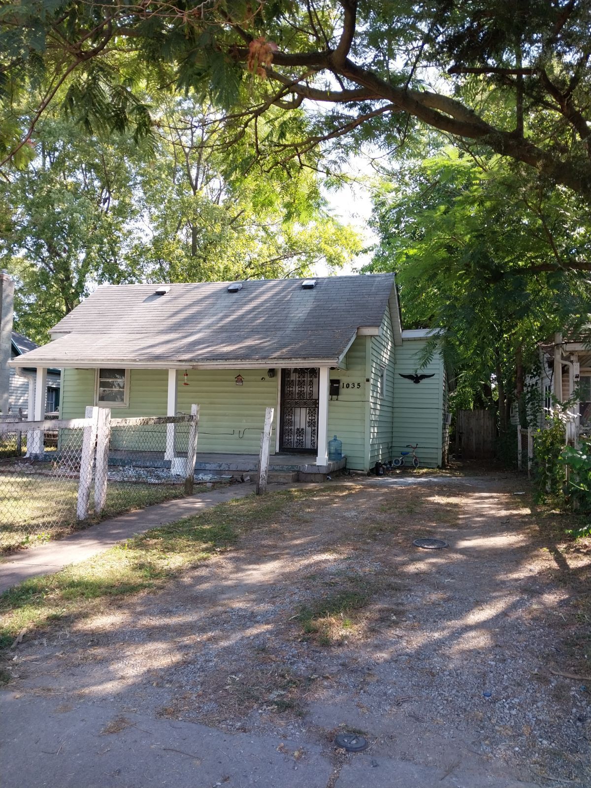 1035 South Tremont St  