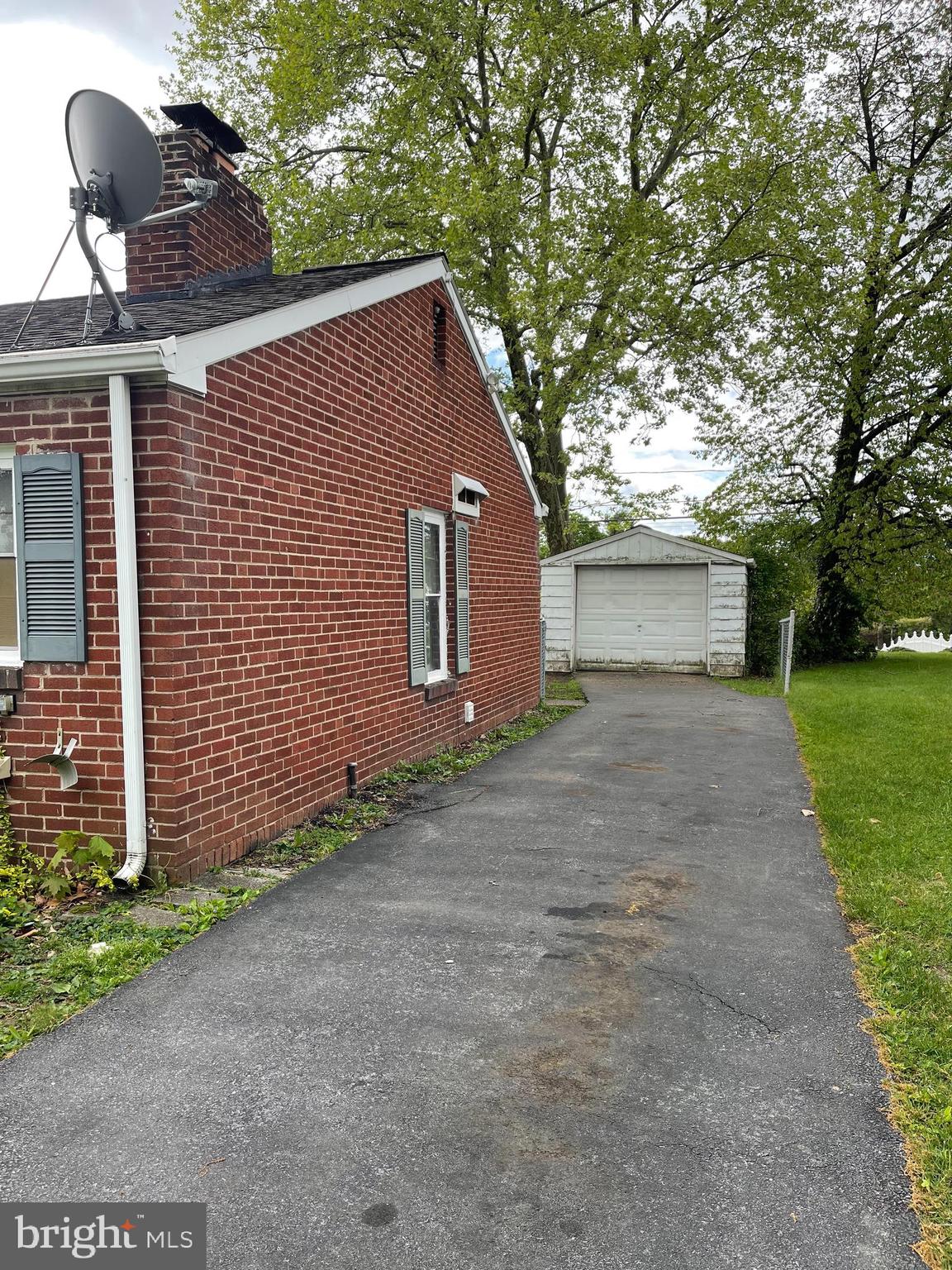 3409 Cloverfield Road Harrisburg, PA 17109 - Photo 3 of 25 Gallery Image 3