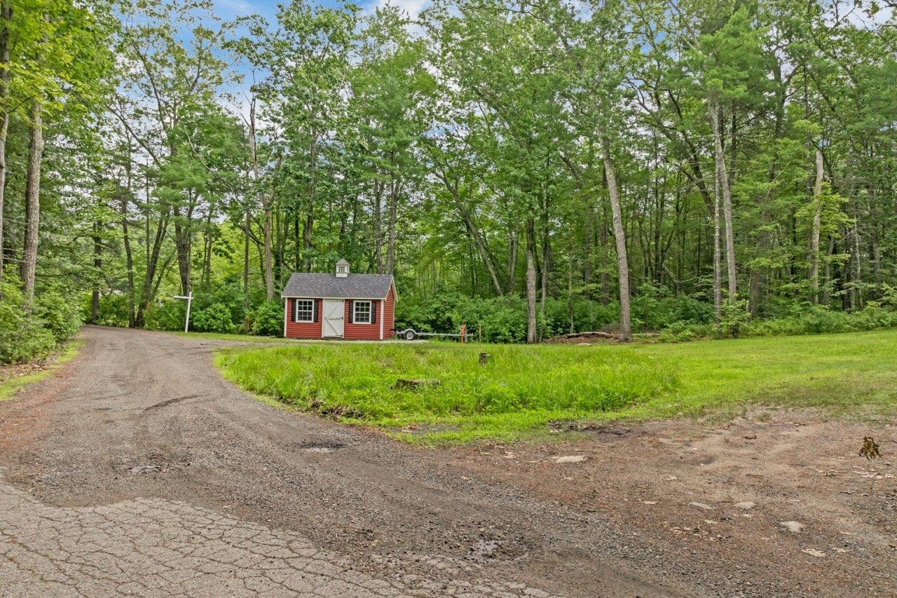 19 Whitney Grove Road Derry, NH 03038 - Photo 2 of 12