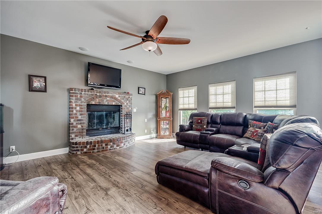 7884 Brickyard Hill Road Worden, IL 62097 - Photo 18 of 41