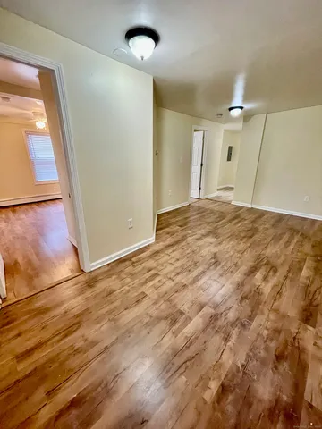 $2,100 | 92 West Main Street, Unit 3, Vernon, CT 06066