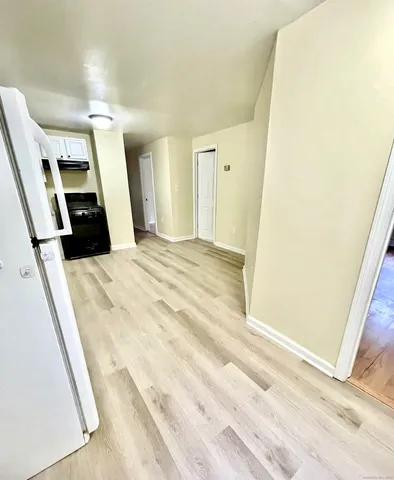 $2,100 | 92 West Main Street, Unit 3, Vernon, CT 06066