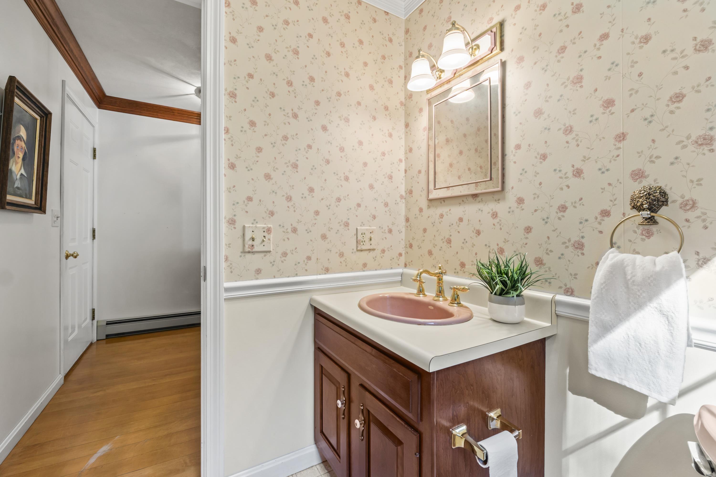 34 Gov Sawyer Lane Dover, NH 03820 - Photo 12 of 44