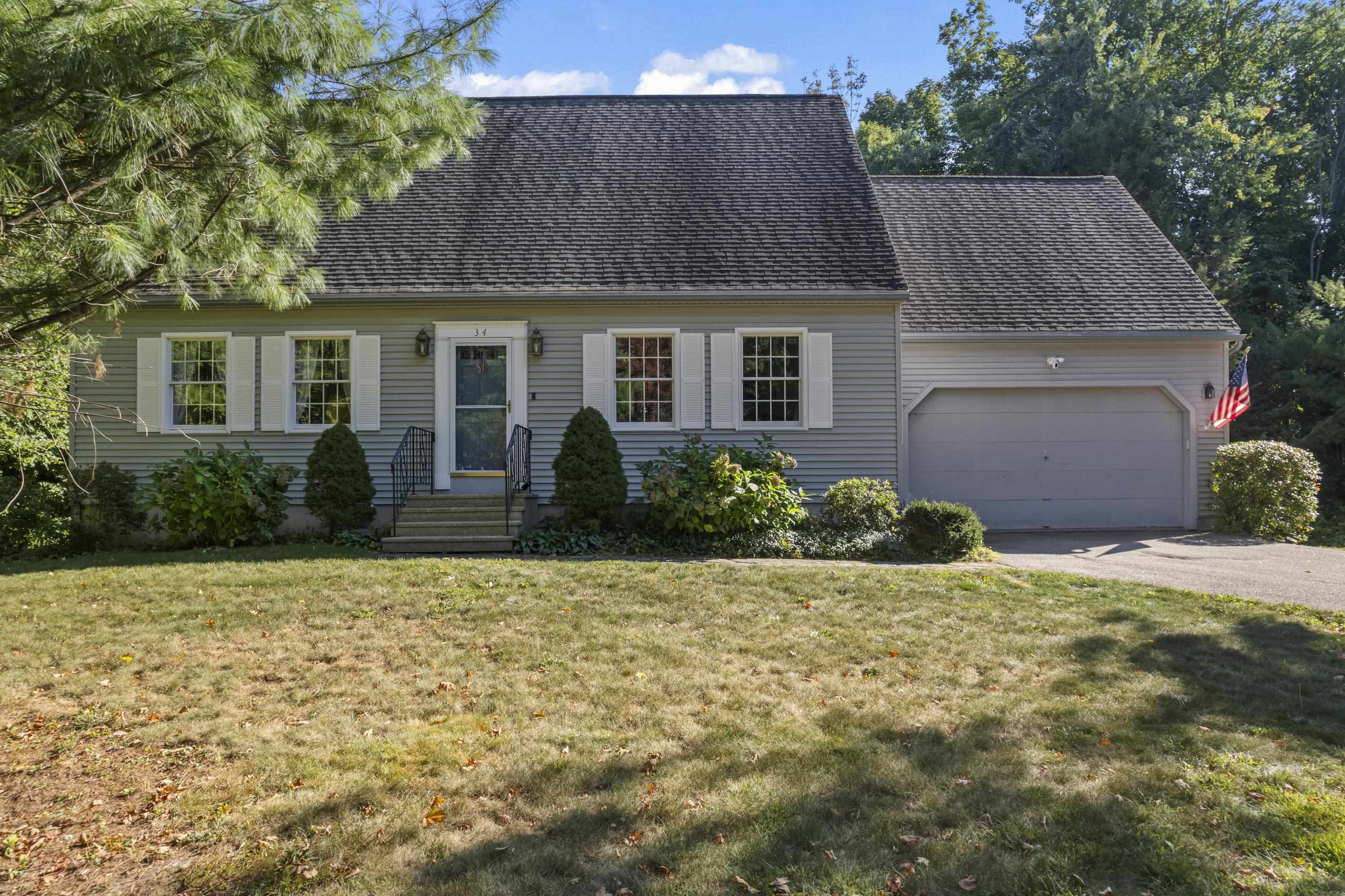 34 Gov Sawyer Lane Dover, NH 03820 - Photo 2 of 44