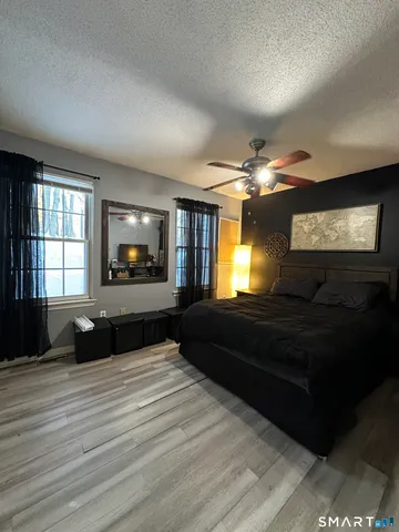 $2,595 | 203 Oakland Street, Unit F, Manchester, CT 06042