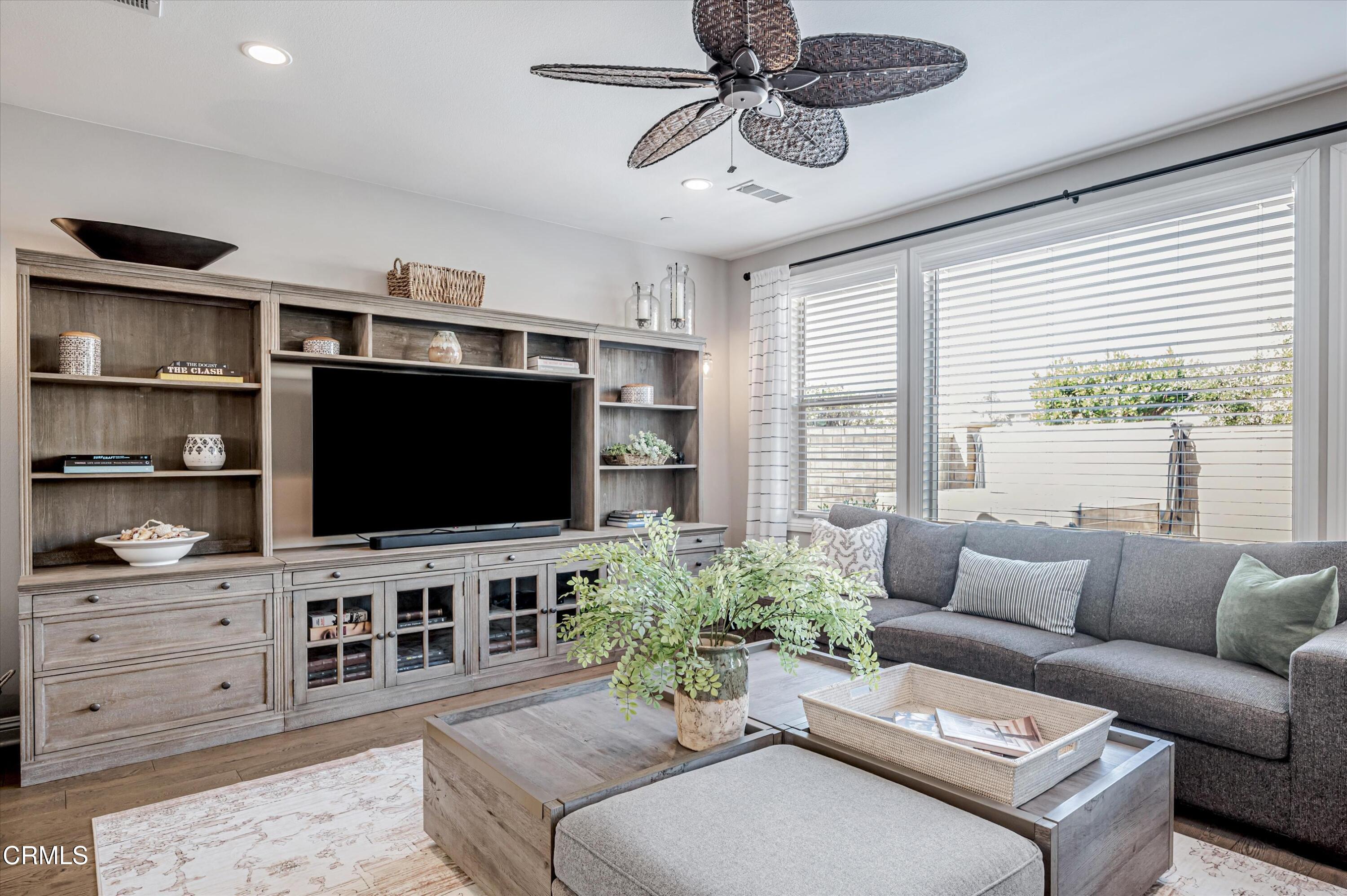 563 Bloomfield Place Camarillo, CA 93012 - Photo 17 of 69 008_563BloomfieldPlace