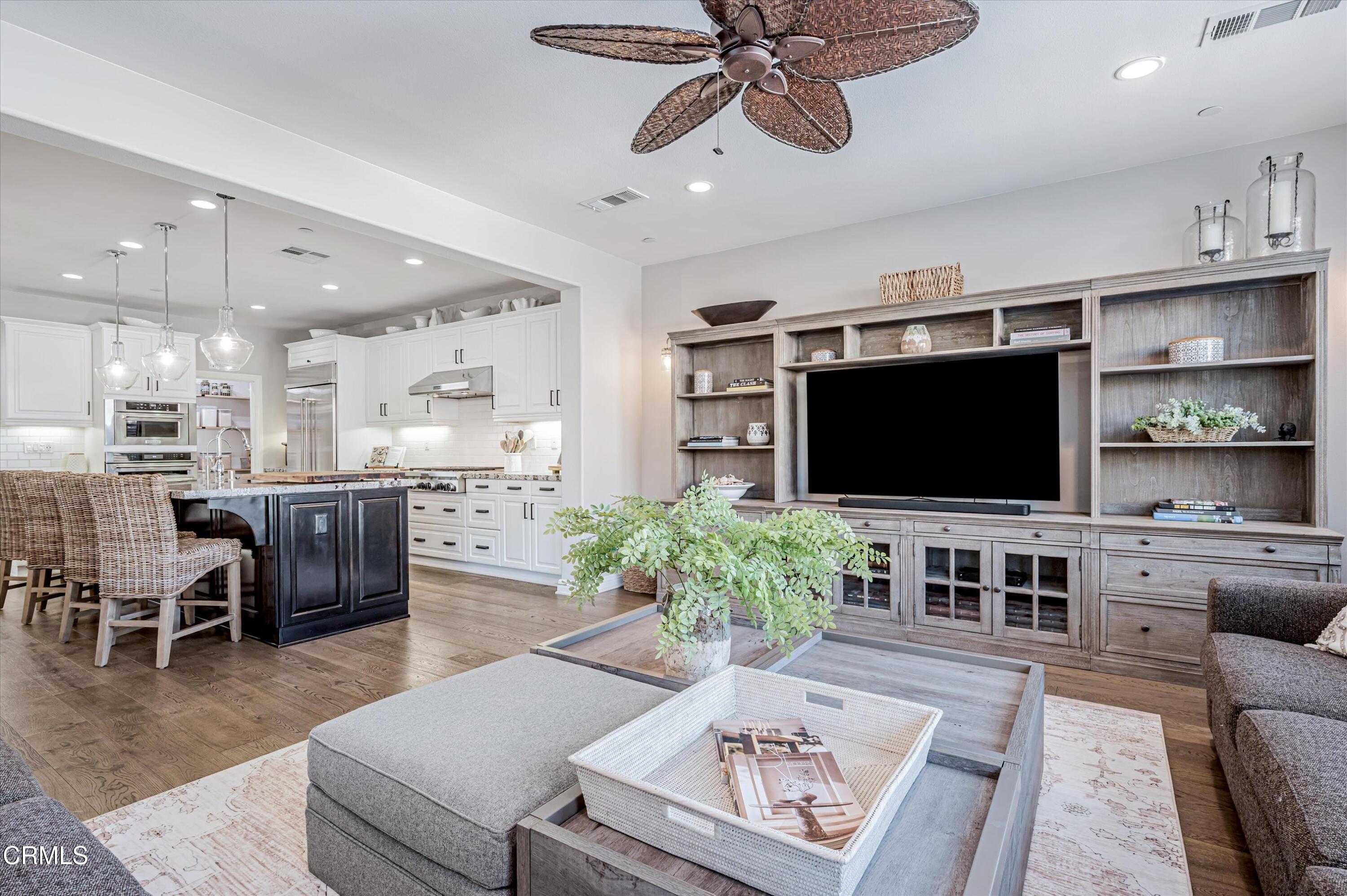 563 Bloomfield Place Camarillo, CA 93012 - Photo 18 of 69 009_563BloomfieldPlace