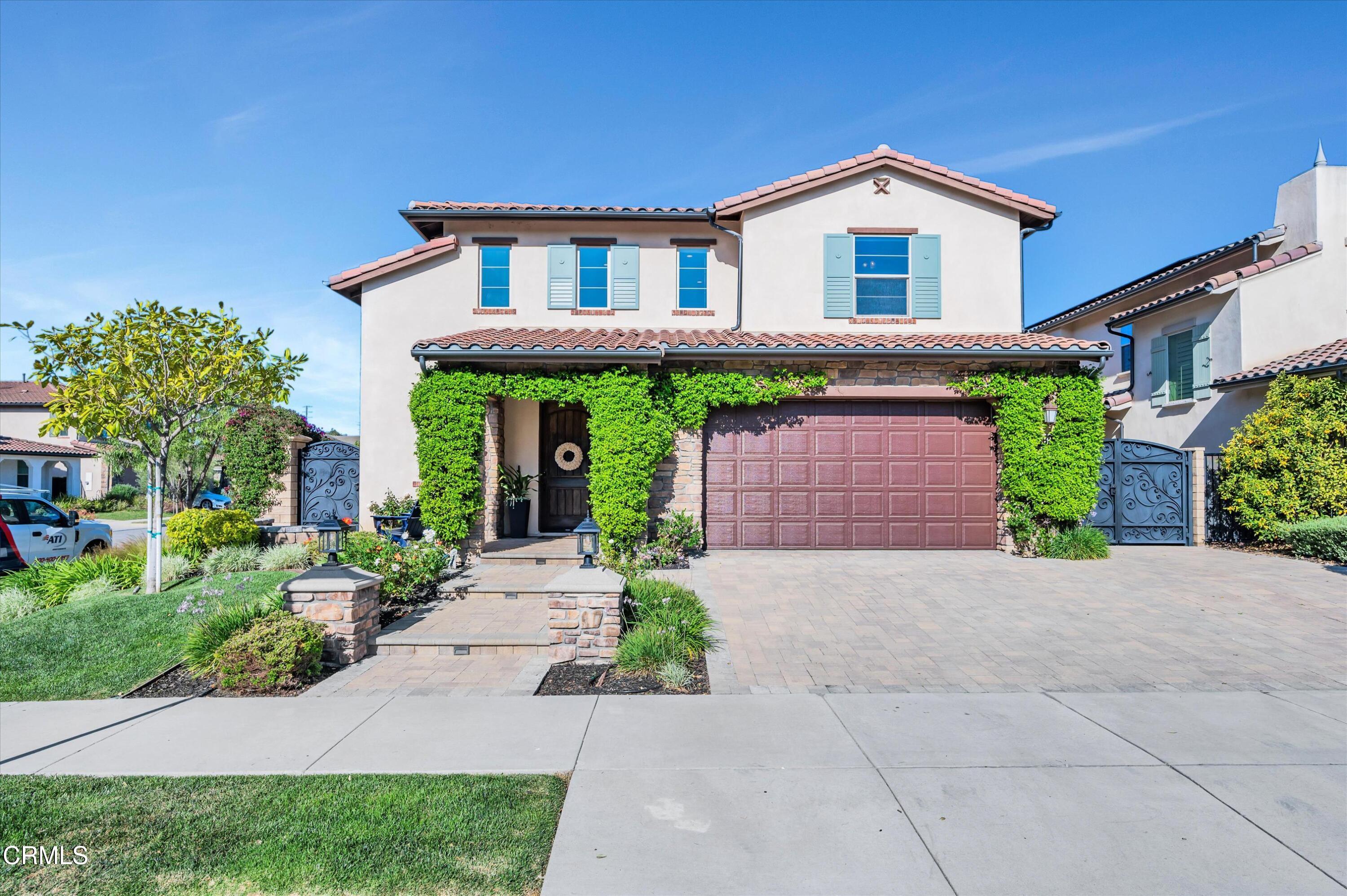 563 Bloomfield Place Camarillo, CA 93012 - Photo 3 of 69 001_563BloomfieldPlace