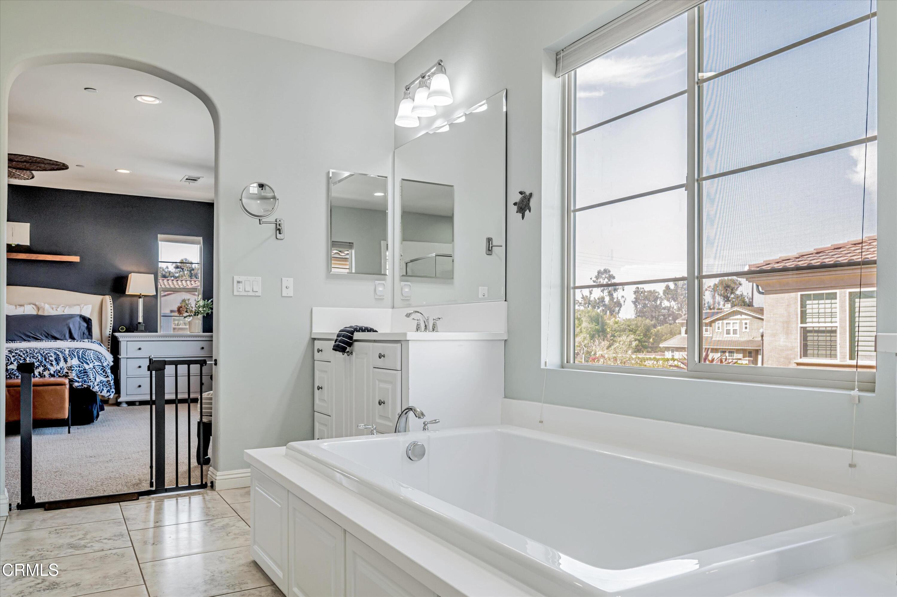 563 Bloomfield Place Camarillo, CA 93012 - Photo 33 of 69 049_563BloomfieldPlace