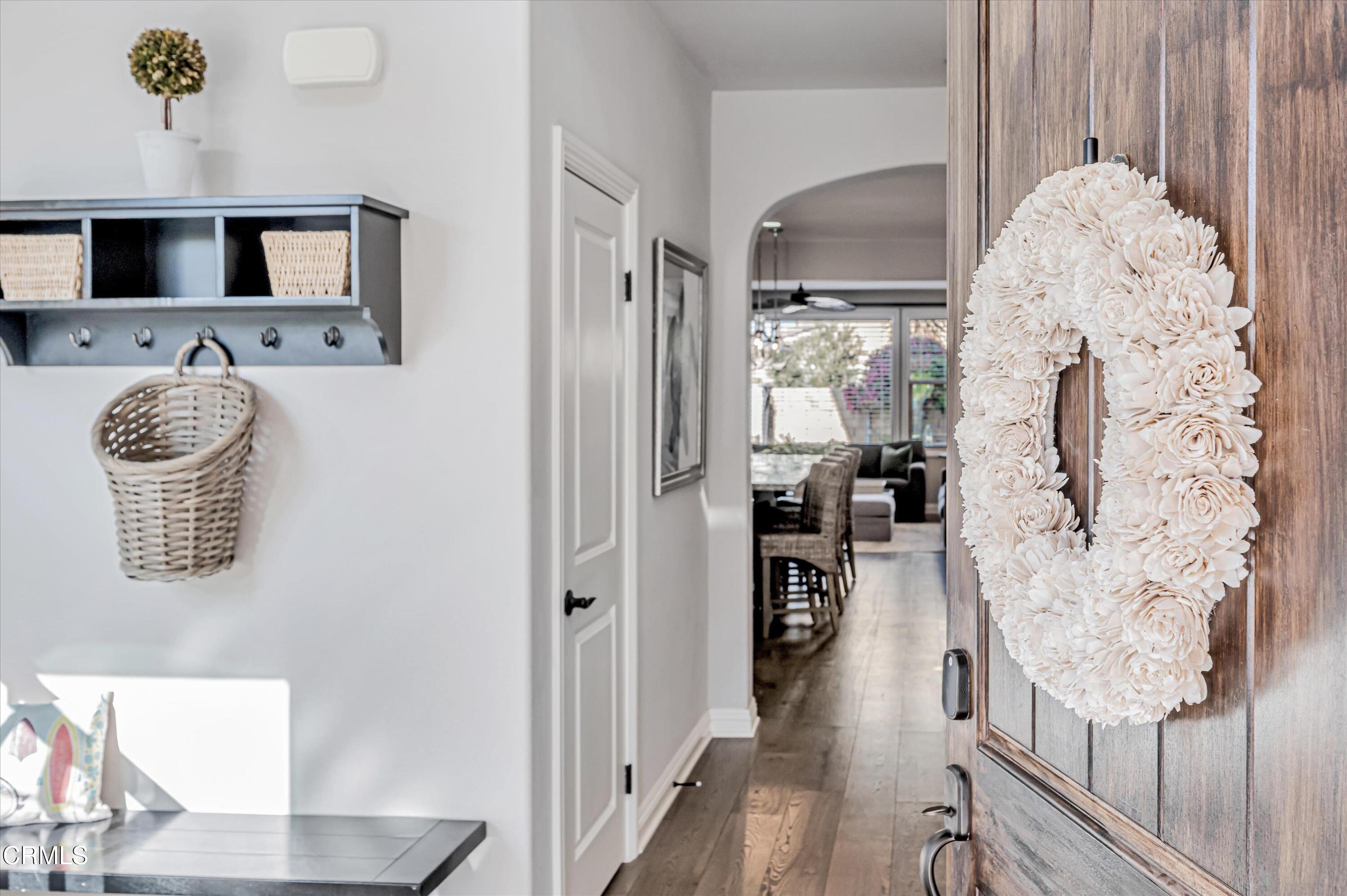 563 Bloomfield Place Camarillo, CA 93012 - Photo 4 of 69 004_563BloomfieldPlace