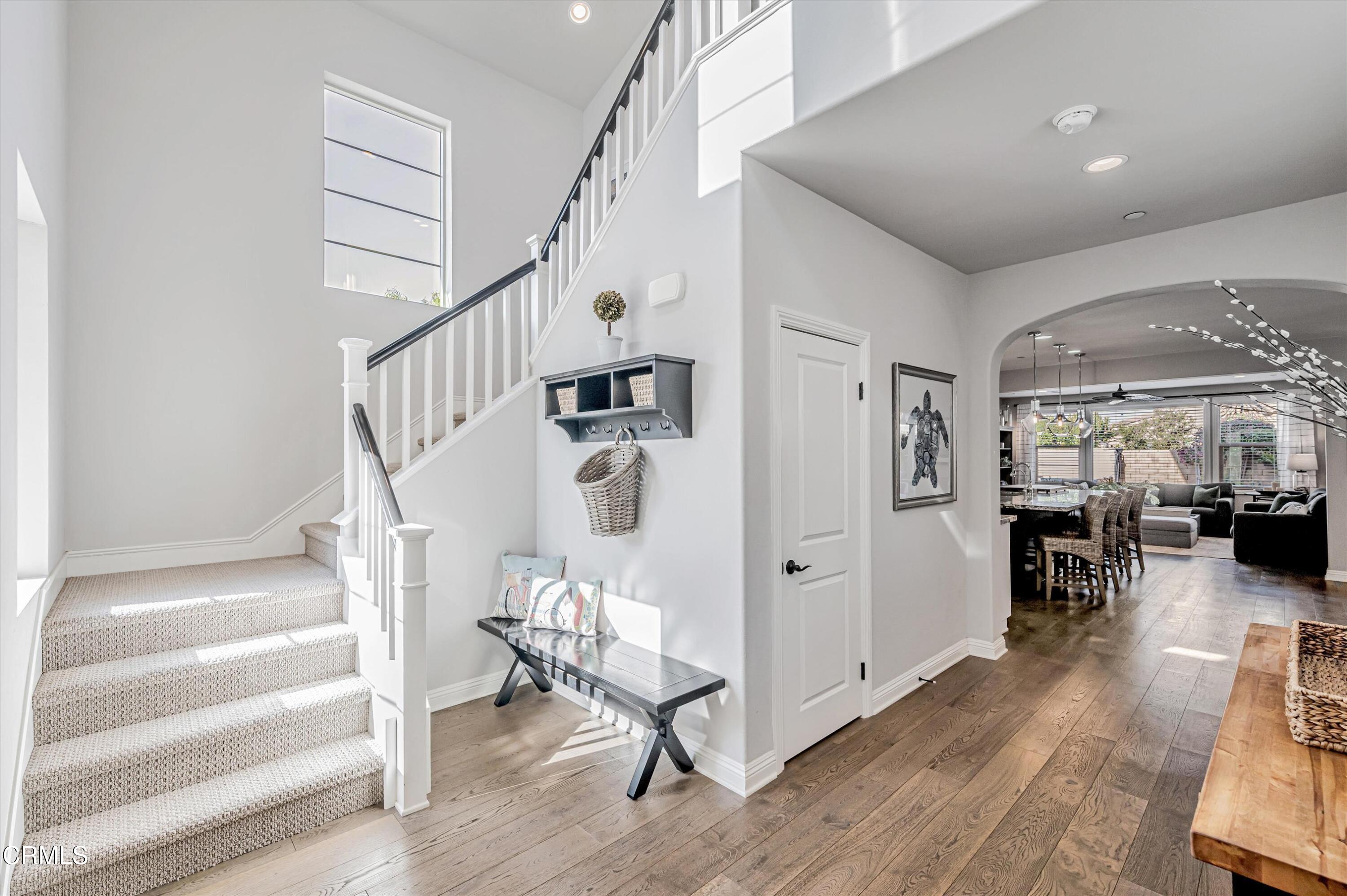 563 Bloomfield Place Camarillo, CA 93012 - Photo 5 of 69 006_563BloomfieldPlace