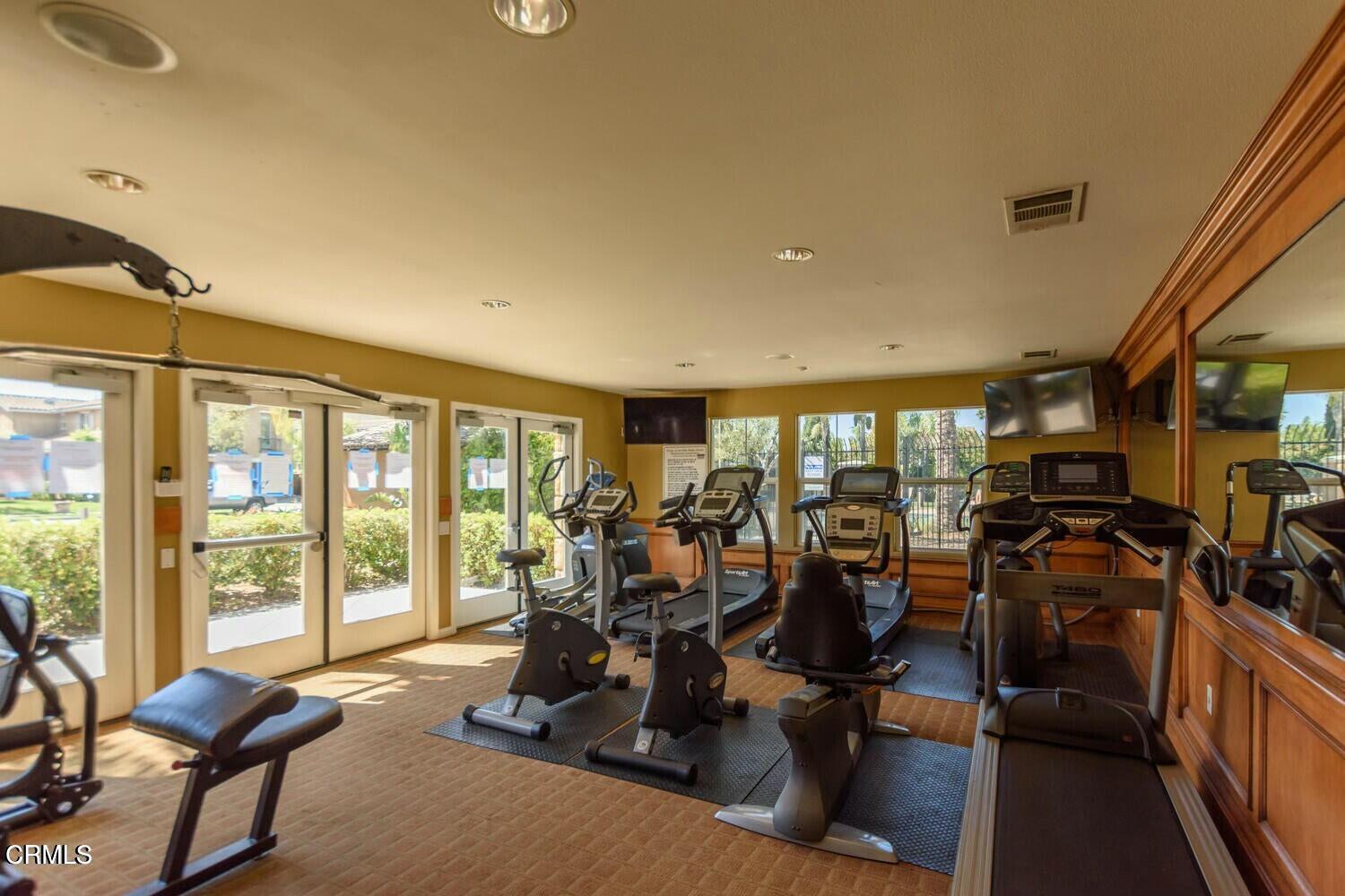 563 Bloomfield Place Camarillo, CA 93012 - Photo 64 of 69 tempImagehdTiZL