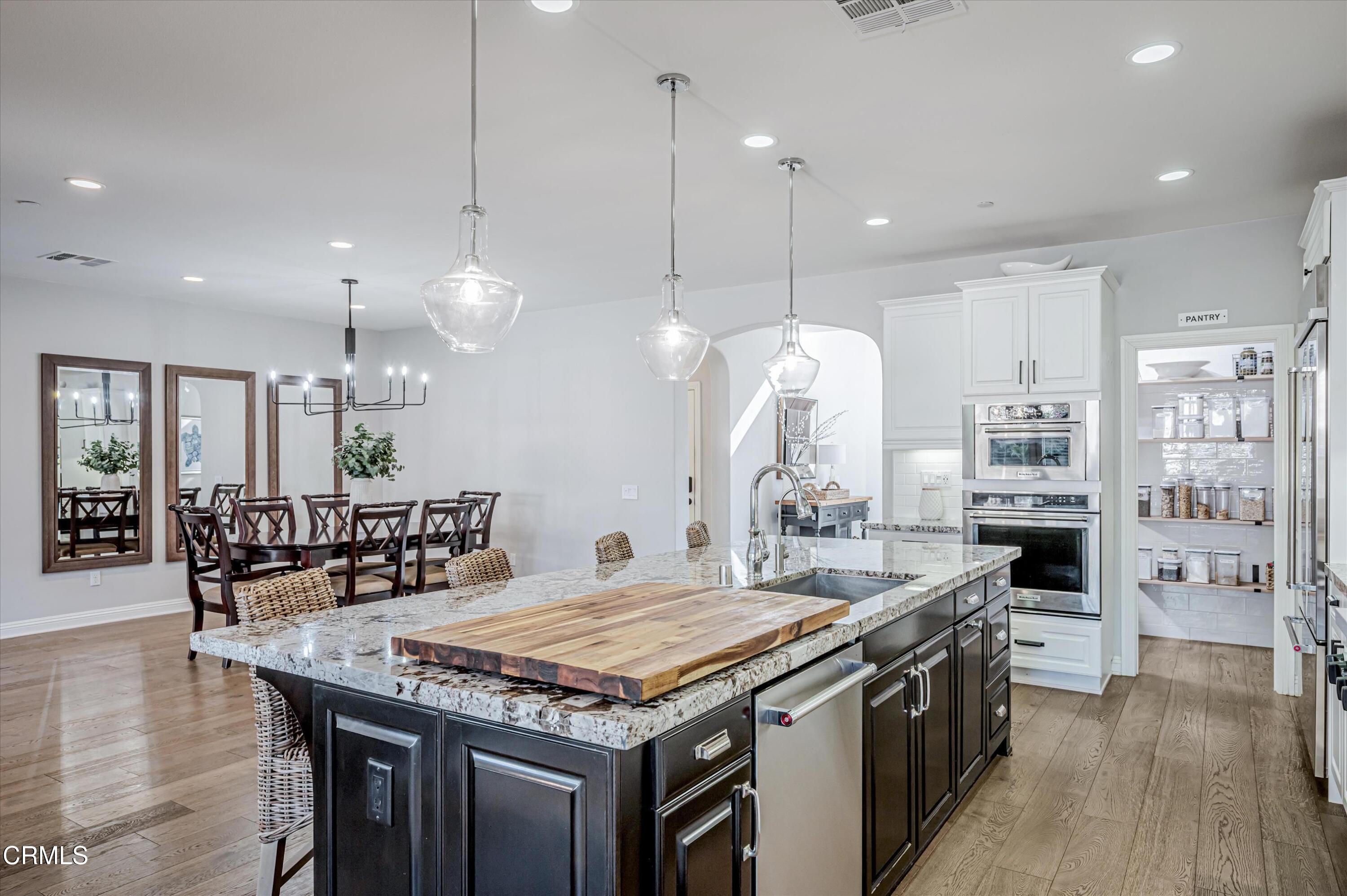 563 Bloomfield Place Camarillo, CA 93012 - Photo 8 of 69 013_563BloomfieldPlace