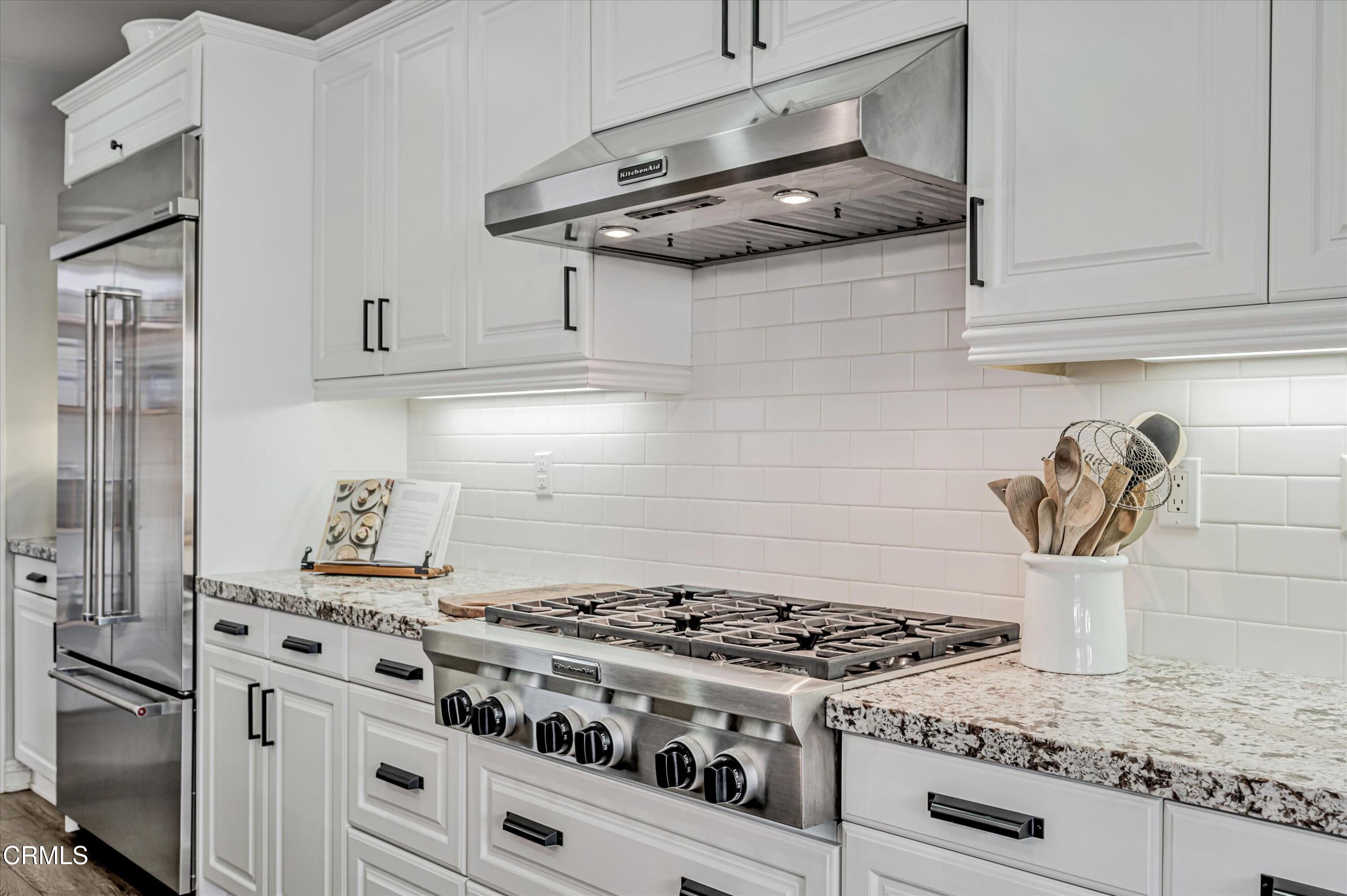 563 Bloomfield Place Camarillo, CA 93012 - Photo 9 of 69 015_563BloomfieldPlace