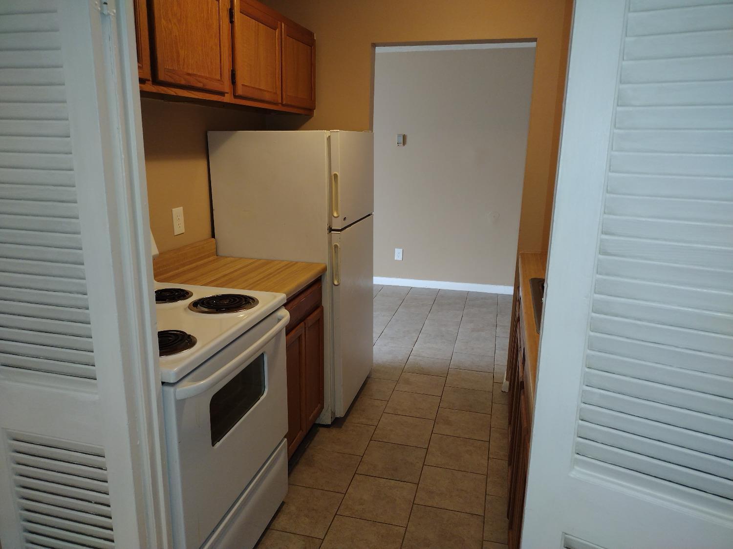 6254 Daly Road, Unit 6 Cincinnati, OH 45224 - Photo 4 of 13