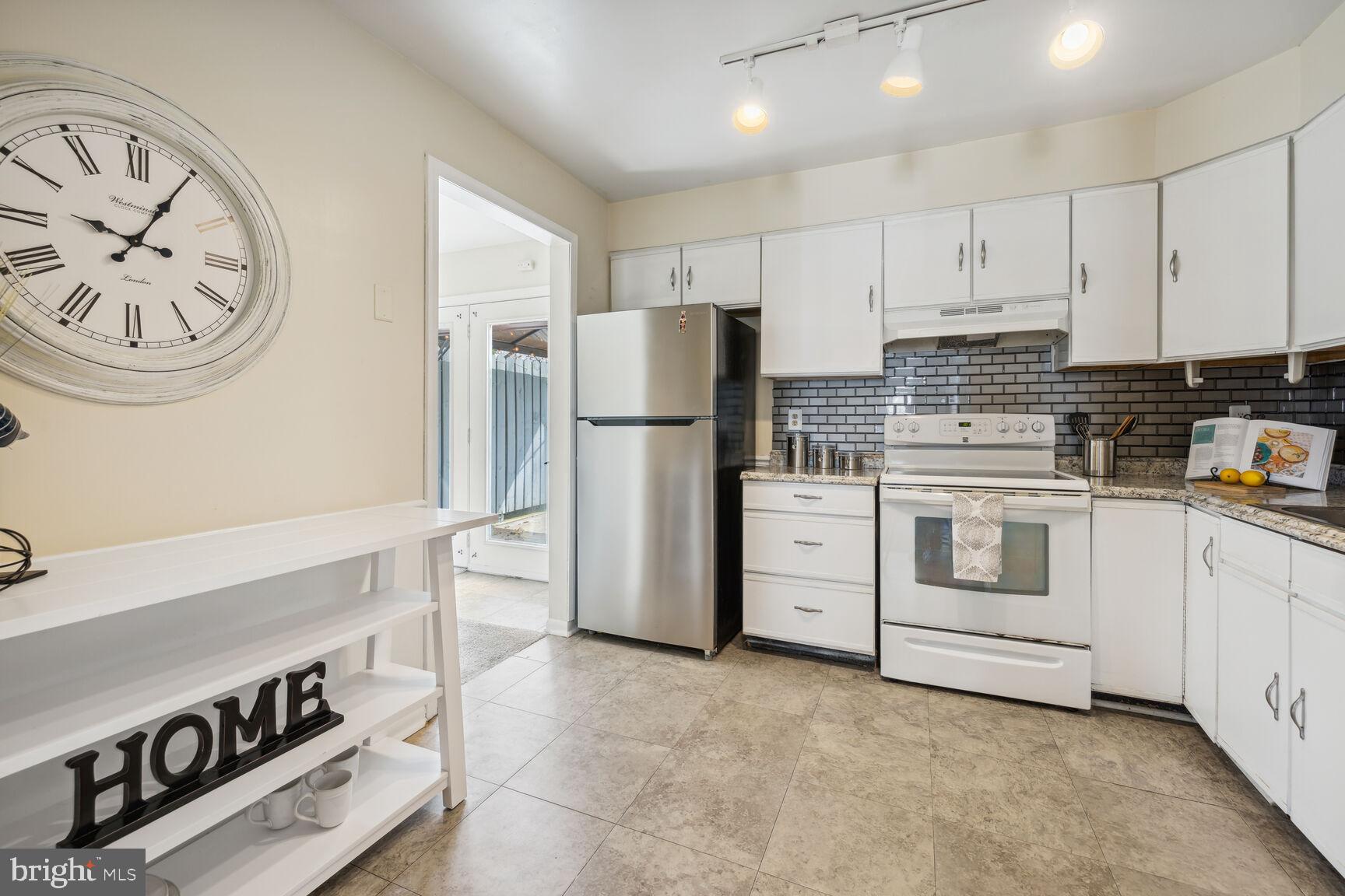 365 River Road Arnold, MD 21012 - Photo 7 of 19