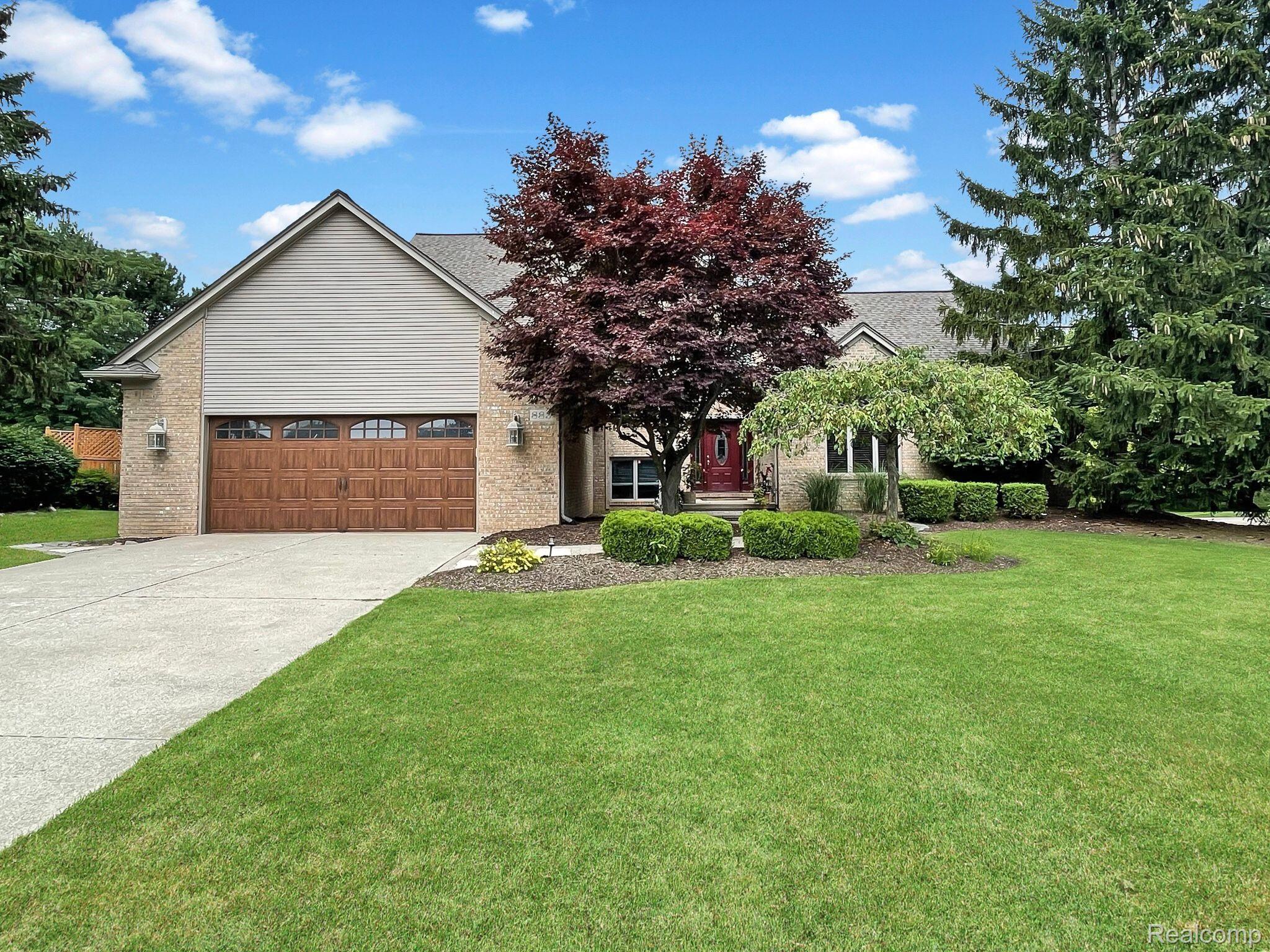 883 Snowmass Drive Rochester, MI 48309 - Photo 1 of 44 4 bed/4 1/2 bath split-level colonial