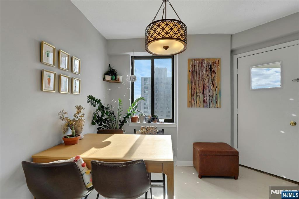 307 Prospect Avenue, Unit 14I Hackensack, NJ 07601 - Photo 7 of 18